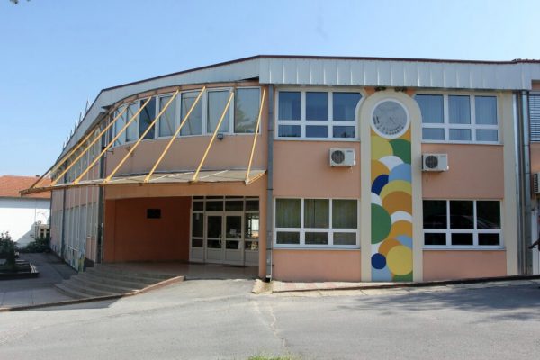 Odobreno 230 tisuća kuna za školsku prehranu