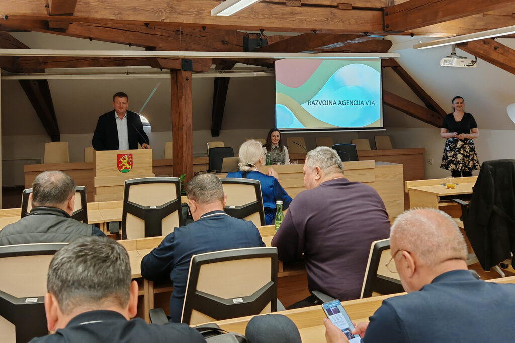 Delegacija Uzbekistana u Virovitici: Održan radni sastanak i obilazak razvojnih projekata - galerija 1 Delegacija Uzbekistana u Virovitici: Održan radni sastanak i obilazak razvojnih projekata