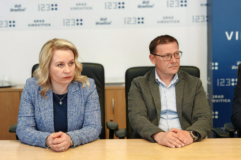 Potpisan ugovor za energetsku obnovu Osnovne škole Vladimir Nazor Virovitica - galerija 4 Potpisan ugovor za energetsku obnovu Osnovne škole Vladimir Nazor Virovitica